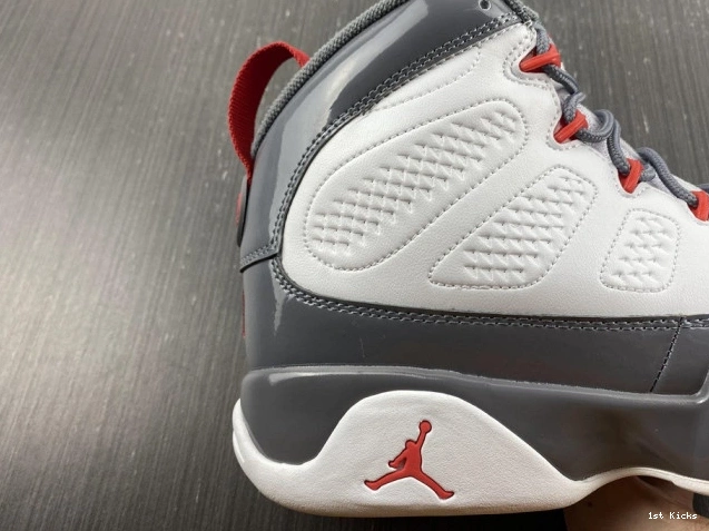 1st Kicks Shoes Fire Air CT8019-162 Jordan Red 9 0808